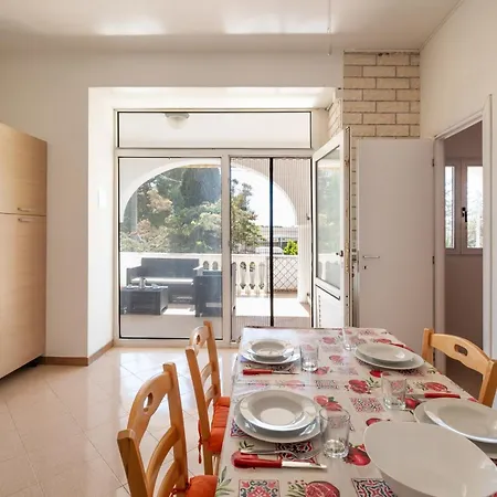 Apartment Ada Rosa *